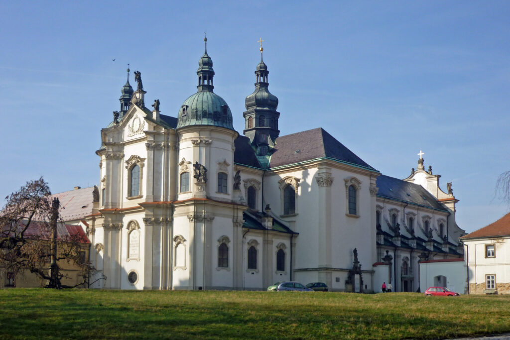 Abteikirche Osek (Foto: SchiDD)